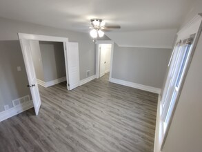 3607 Waukegan Rd in McHenry, IL - Foto de edificio - Building Photo