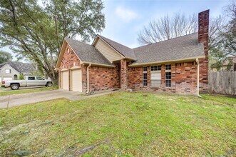 16830 Scenic Gardens Dr in Spring, TX - Foto de edificio - Building Photo