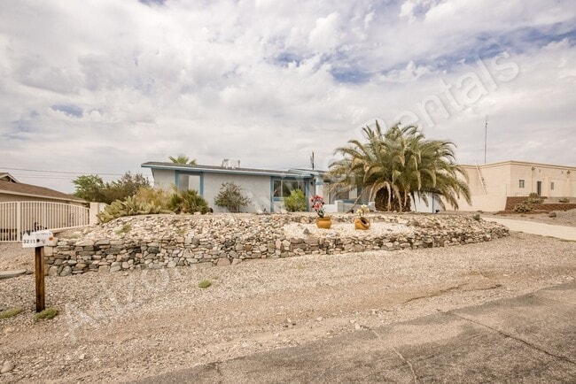 3211 Pintail Dr in Lake Havasu City, AZ - Building Photo - Building Photo
