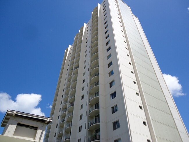 property at 98-1038-1038 Moanalua Rd