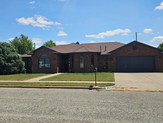 property at 1422 5th St