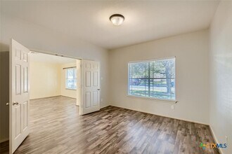 16210 Copper Leaf Ln in Leander, TX - Foto de edificio - Building Photo