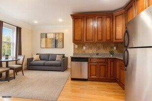 70 South St in Jersey City, NJ - Building Photo