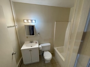 41 Academy St in Amsterdam, NY - Foto de edificio - Building Photo