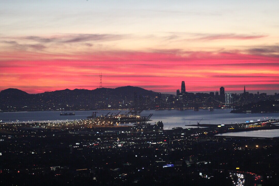 680 Hiller Dr in Oakland, CA - Foto de edificio