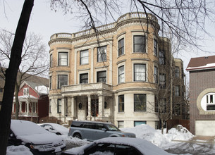 662 W Wellington Ave in Chicago, IL - Building Photo - Building Photo