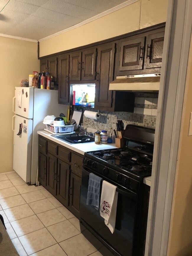 912 Duncan Ave Apartments and Nearby Yeadon Apartments For Rent