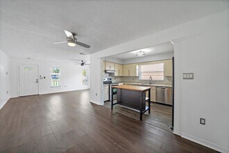 2619 Robinson Ave in Sarasota, FL - Building Photo - Building Photo