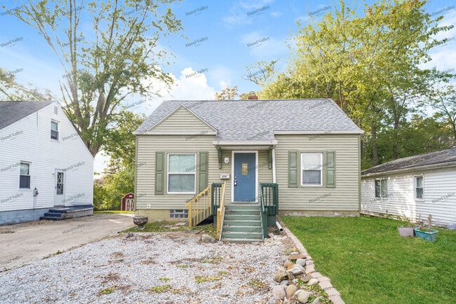 property at 470 Crystal St