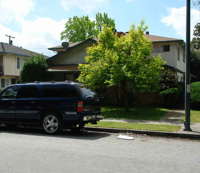 1018 W Iowa Ave in Sunnyvale, CA - Building Photo - Building Photo