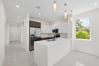 1434 SW 4th Ave in Fort Lauderdale, FL - Building Photo - Building Photo