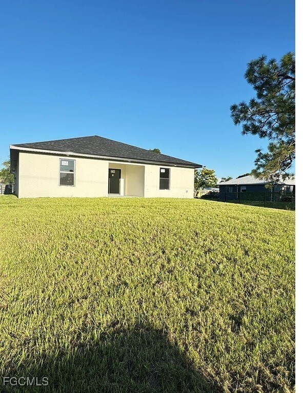 15 Louisiana Rd in Lehigh Acres, FL - Building Photo - Building Photo