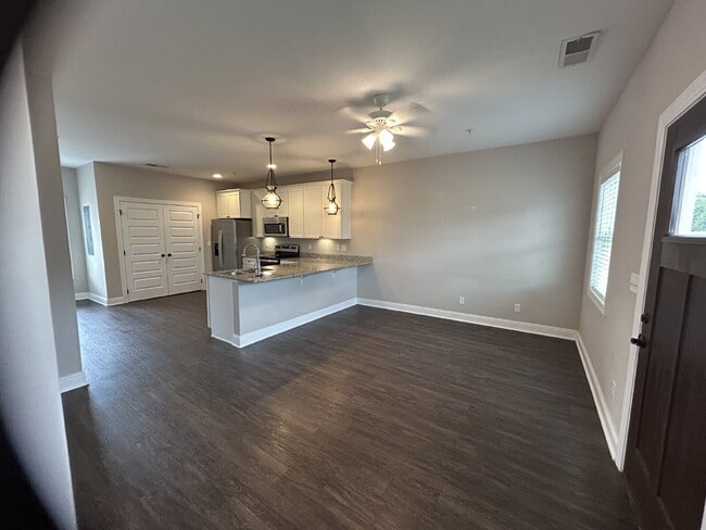 property at 1976 N Dixie Ave