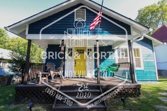 2011 Jefferson Ave in Knoxville, TN - Building Photo - Building Photo