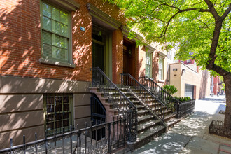 73 Jane St in New York, NY - Building Photo - Building Photo