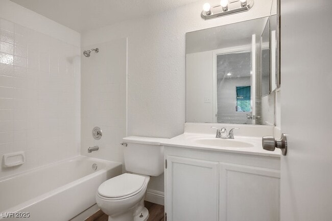 property at 2712 Beaver Creek Ct