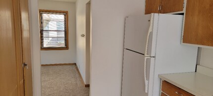 2726 N Wauwatosa Ave in Wauwatosa, WI - Foto de edificio - Building Photo