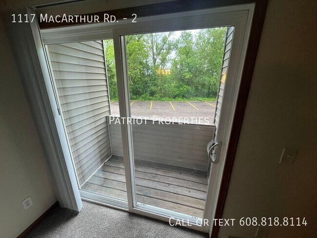 1117 Mac Arthur Rd in Madison, WI - Building Photo - Building Photo