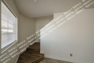 7315 S 30th Ave in Phoenix, AZ - Foto de edificio - Building Photo