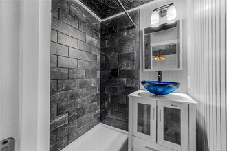 10221 16th Ave E in Tacoma, WA - Building Photo - Building Photo