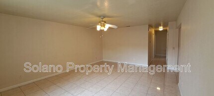 355 Spindrift Way in Vacaville, CA - Building Photo - Building Photo