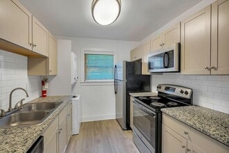 Greenview Apartments - Forest Park in Birmingham, AL - Foto de edificio - Interior Photo