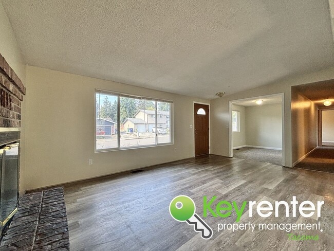 3736 SW 335th St in Federal Way, WA - Building Photo - Building Photo