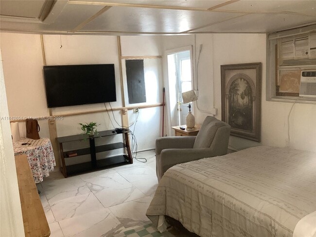 312 N 28th Ave in Hollywood, FL - Building Photo - Building Photo