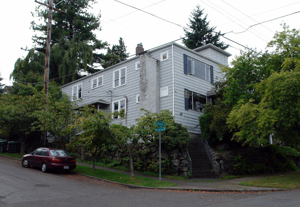 Florentia Apartments in Seattle, WA - Building Photo