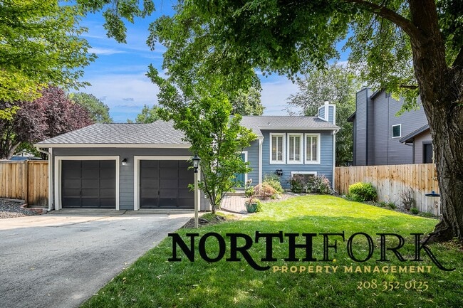 property at 1751 Ridgecrest Dr