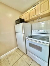 1941 Dewey St in Hollywood, FL - Building Photo - Building Photo