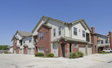 Zachary Parkside Apartment Homes in Zachary, LA - Foto de edificio - Building Photo