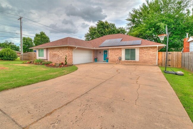 property at 100 3 Oaks Dr