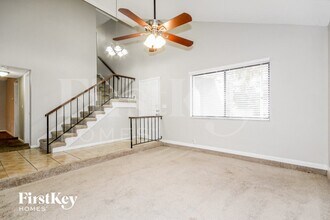 3702 Greenford St in Valrico, FL - Foto de edificio - Building Photo