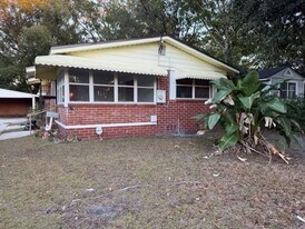 1727 Campus St in Jacksonville, FL - Building Photo