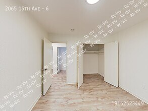 2065 15th Ave in Sacramento, CA - Foto de edificio - Building Photo