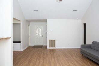 9526 Dundalk St in Spring, TX - Building Photo - Building Photo
