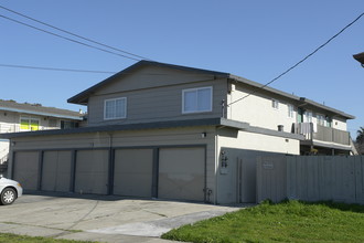 27140 Belvedere Ct in Hayward, CA - Building Photo - Building Photo