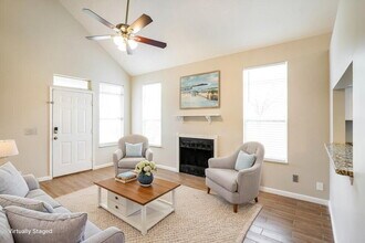 301 Hunters Chase Dr, Unit 87th Avenue E in Smyrna, TN - Foto de edificio - Building Photo