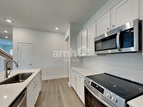 3019 19th Ave W in Bradenton, FL - Building Photo - Building Photo