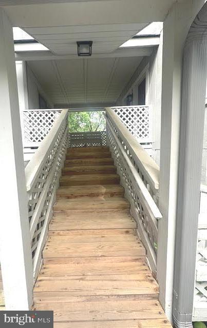 2267 Hunters Run Dr