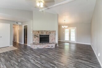 401 Rainier St in Cedar Hill, TX - Building Photo - Building Photo