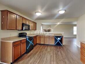 467 Sedgewick Dr in Greenfield, IN - Foto de edificio - Building Photo