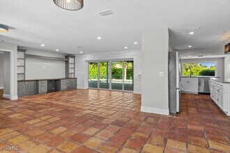 1384 Burgundy Dr in Ft. Myers, FL - Building Photo - Building Photo