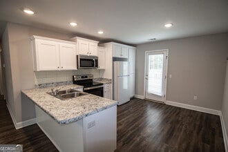 136 Bull Bay Dr in Statesboro, GA - Building Photo - Building Photo