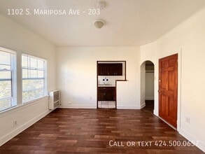 1102 S Mariposa Ave in Los Angeles, CA - Building Photo - Building Photo