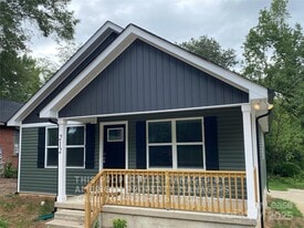 212 N Correll St in Landis, NC - Building Photo