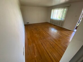 937 Louisiana Blvd SE in Albuquerque, NM - Building Photo - Building Photo