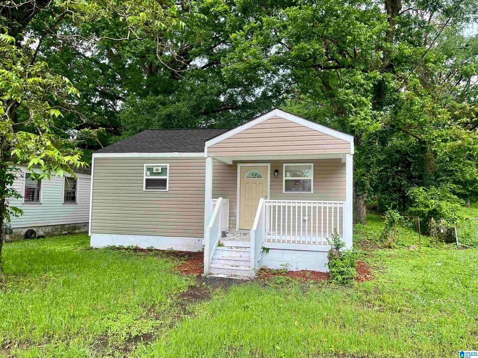 1236 Frisco St in Birmingham, AL - Building Photo