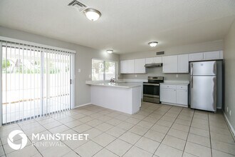 2355 S Spruce in Mesa, AZ - Foto de edificio - Building Photo